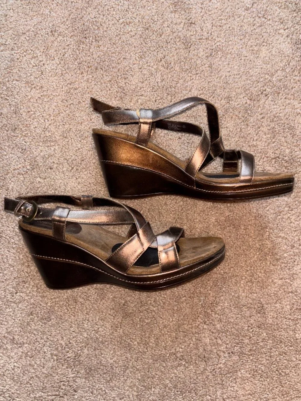 Aerosoles Bronze Leather Strappy Wedge Sandals 9